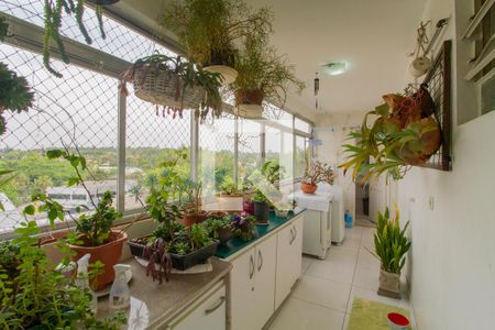 Apartamento à venda com 94m², 2 quartos e 1 vagaÁrea de Serviço