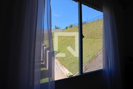 Sala - vista de apartamento para alugar com 2 quartos, 39m² em Jardim Petropolis, Cotia