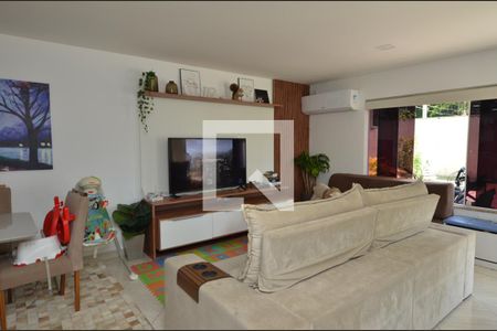 Sala de casa de condomínio à venda com 3 quartos, 110m² em Vargem Grande, Rio de Janeiro