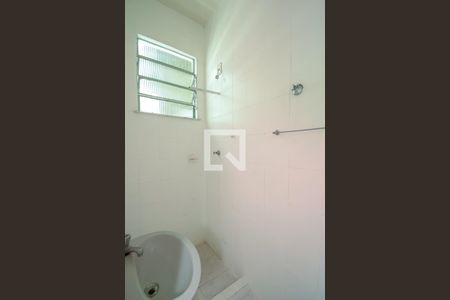 Banheiro de casa à venda com 1 quarto, 35m² em Penha Circular, Rio de Janeiro
