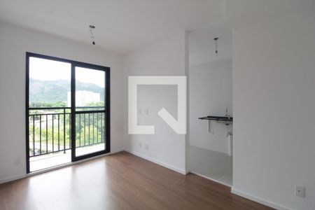 Sala de apartamento para alugar com 1 quarto, 35m² em Jacarepaguá, Rio de Janeiro