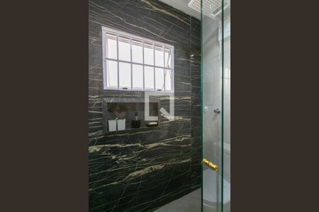 Casa à venda com 154m², 2 quartos e 3 vagasBanheiro 