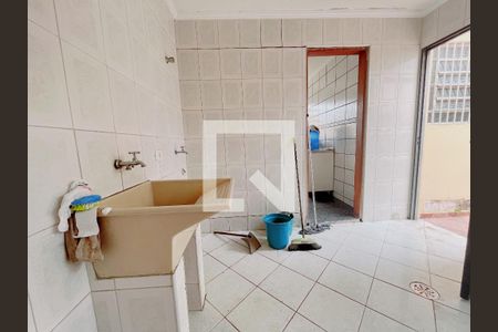 Casa à venda com 150m², 3 quartos e 1 vaga Casa à venda com 150m², 3 quartos e 1 vagaÁrea Comum