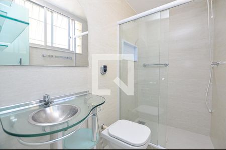 Apartamento para alugar com 80m², 2 quartos e 1 vaga Apartamento para alugar com 80m², 2 quartos e 1 vagaBanheiro