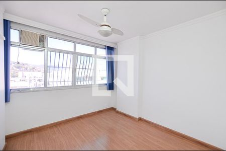 Quarto 1 de apartamento para alugar com 2 quartos, 80m² em Icaraí, Niterói