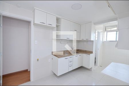 Cozinha de apartamento para alugar com 2 quartos, 80m² em Icaraí, Niterói