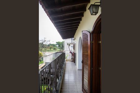 Casa para alugar com 340m², 4 quartos e 4 vagas Casa para alugar com 340m², 4 quartos e 4 vagasSacada