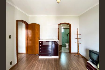 Casa para alugar com 340m², 4 quartos e 4 vagas Casa para alugar com 340m², 4 quartos e 4 vagasSuíte 4