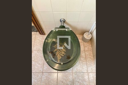 Casa para alugar com 340m², 4 quartos e 4 vagas Casa para alugar com 340m², 4 quartos e 4 vagasLavabo