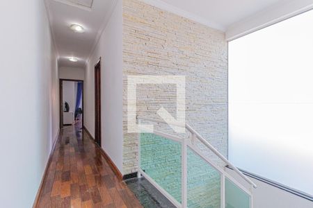 Casa à venda com 250m², 3 quartos e 4 vagasCorredor