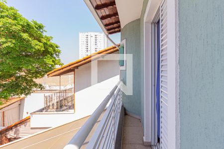 Casa à venda com 250m², 3 quartos e 4 vagasSacada da suíte 3