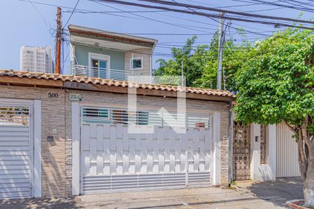 Casa à venda com 250m², 3 quartos e 4 vagasFachada