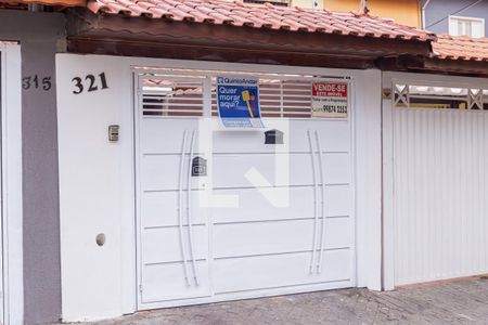 Casa à venda com 100m², 2 quartos e 2 vagasFachada