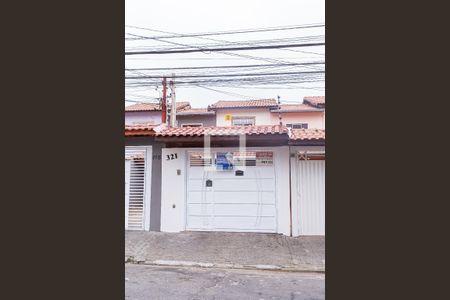 Casa à venda com 100m², 2 quartos e 2 vagasFachada
