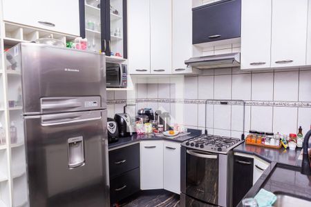 Casa à venda com 100m², 2 quartos e 2 vagasCozinha