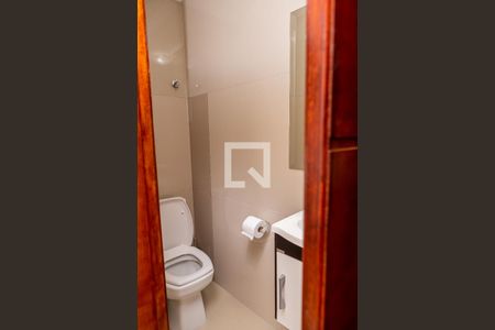 Casa à venda com 100m², 2 quartos e 2 vagasBanheiro 2