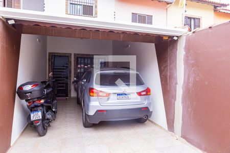 Casa à venda com 100m², 2 quartos e 2 vagasGaragem