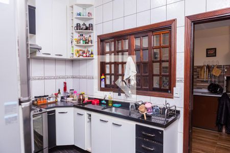 Casa à venda com 100m², 2 quartos e 2 vagasCozinha
