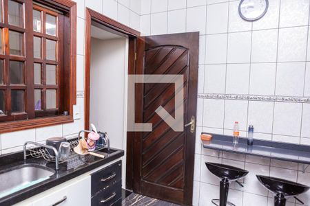 Casa à venda com 100m², 2 quartos e 2 vagasCozinha