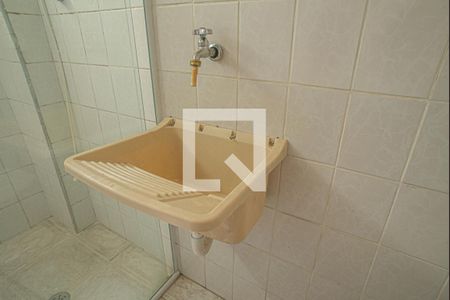 Banheiro de kitnet/studio para alugar com 1 quarto, 35m² em Bela Vista, São Paulo