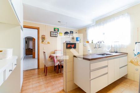 Casa para alugar com 186m², 3 quartos e 2 vagasCozinha