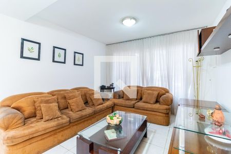 Sala de casa para alugar com 3 quartos, 186m² em Jardim Primavera, São Paulo
