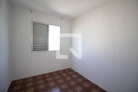 Quarto 1 de apartamento para alugar com 2 quartos, 54m² em Conjunto Residencial José Bonifácio, São Paulo
