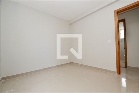 Quarto 2 de apartamento para alugar com 3 quartos, 85m² em Fernão Dias, Belo Horizonte