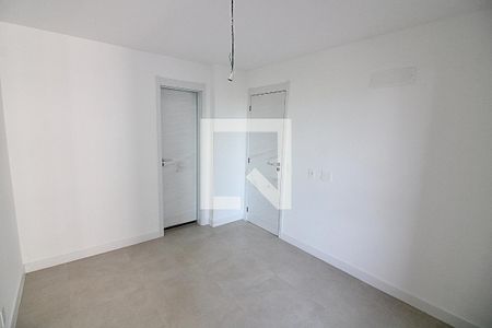 Suíte 1 de apartamento para alugar com 2 quartos, 121m² em Barra da Tijuca, Rio de Janeiro