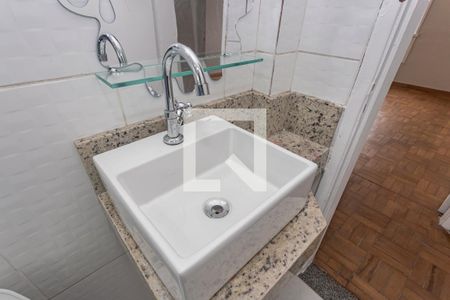 Apartamento para alugar com 50m², 2 quartos e sem vaga Apartamento para alugar com 50m², 2 quartos e sem vagaBanheiro