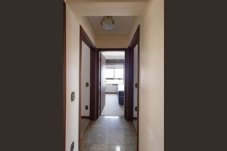 Corredor de apartamento à venda com 3 quartos, 149m² em Chácara Santo Antônio (zona Leste), São Paulo