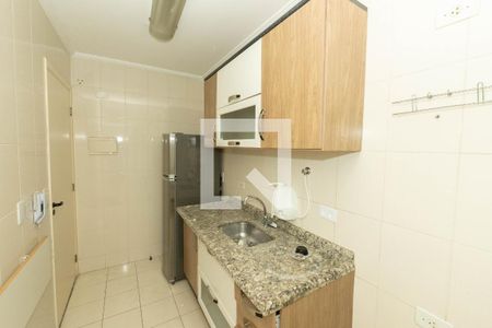Apartamento para alugar com 54m², 2 quartos e 1 vaga Apartamento para alugar com 54m², 2 quartos e 1 vagaCozinha e Área de Serviço