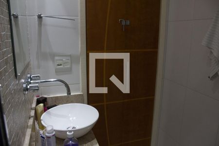 Apartamento à venda com 73m², 2 quartos e 2 vagasBanheiro