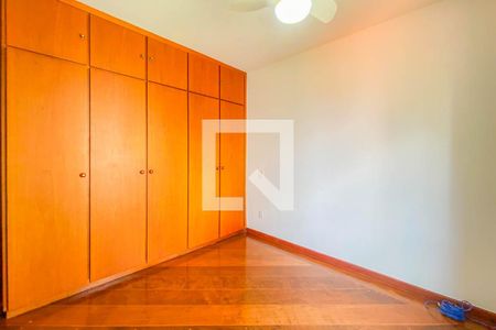 Apartamento à venda com 126m², 4 quartos e 2 vagasQuarto 1