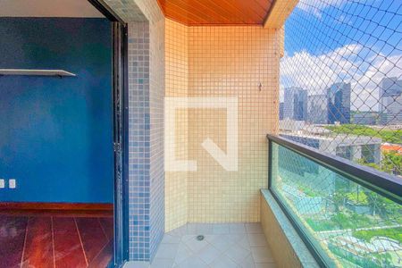 Apartamento à venda com 126m², 4 quartos e 2 vagasVaranda Suite