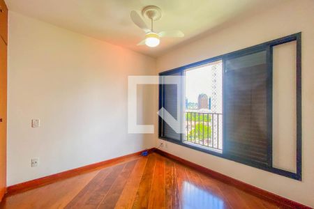 Apartamento à venda com 126m², 4 quartos e 2 vagasQuarto 1