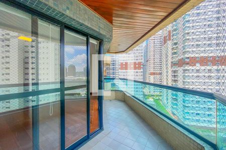 Apartamento à venda com 126m², 4 quartos e 2 vagasVaranda