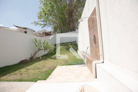 Quintal de casa à venda com 2 quartos, 55m² em Jardim Imperial, Lagoa Santa