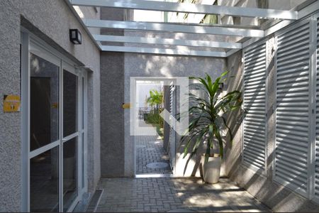 Apartamento para alugar com 28m², 1 quarto e sem vagaÁrea comum - Entrada