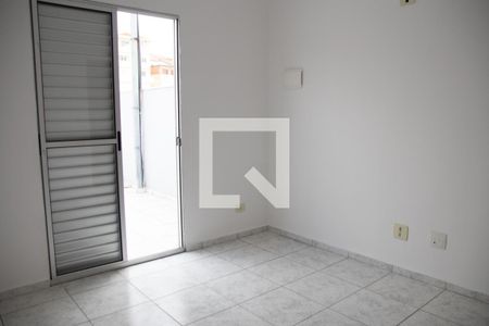 Quarto 1 de casa para alugar com 2 quartos, 96m² em Parque Vitoria, São Paulo