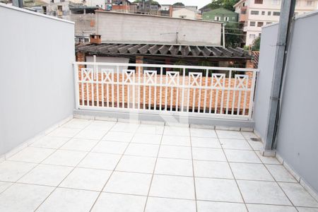 Varanda de casa para alugar com 2 quartos, 96m² em Parque Vitoria, São Paulo