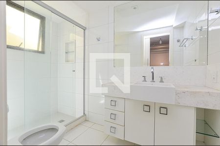 Apartamento para alugar com 125m², 3 quartos e 3 vagas Apartamento para alugar com 125m², 3 quartos e 3 vagasBanheiro