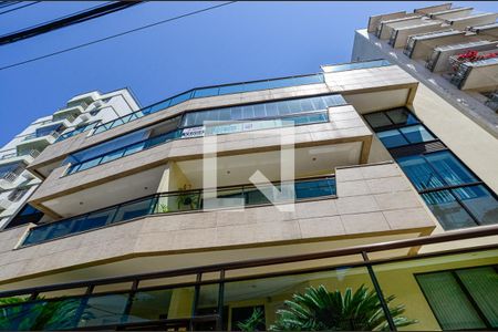 Apartamento para alugar com 125m², 3 quartos e 3 vagas Apartamento para alugar com 125m², 3 quartos e 3 vagasFachada