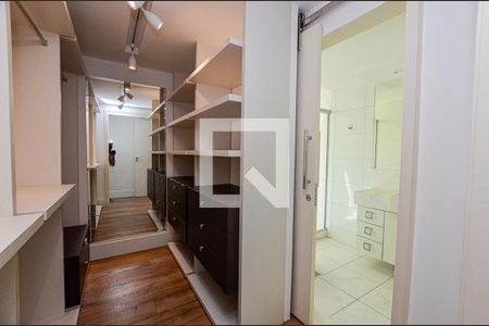 Apartamento para alugar com 125m², 3 quartos e 3 vagas Apartamento para alugar com 125m², 3 quartos e 3 vagasCloset