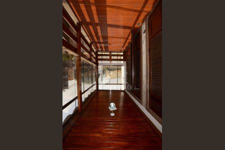 Casa de condomínio à venda com 300m², 4 quartos e 2 vagasVaranda do Quarto 1 Suite