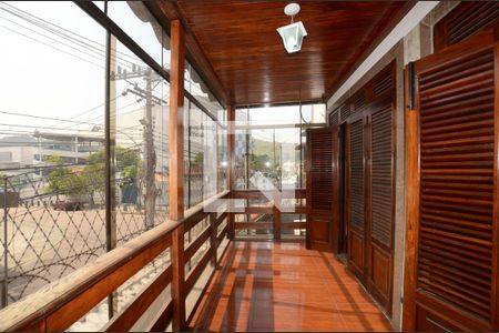 Casa de condomínio à venda com 300m², 4 quartos e 2 vagasVaranda do Quarto 1 Suite