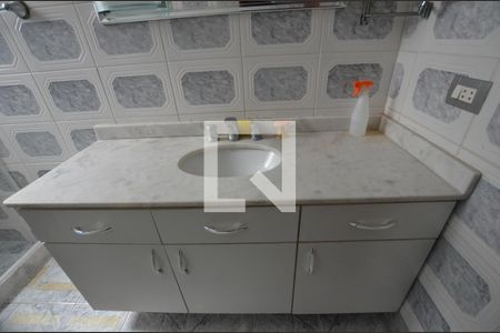 Casa de condomínio à venda com 300m², 4 quartos e 2 vagasBanheiro Social 1