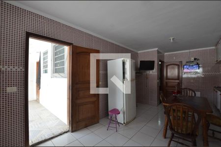 Casa de condomínio à venda com 300m², 4 quartos e 2 vagasCozinha