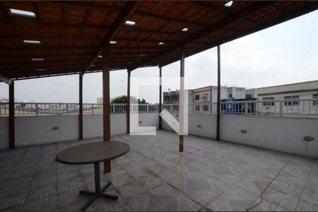 Casa de condomínio à venda com 300m², 4 quartos e 2 vagasTerraço 2