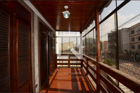 Casa de condomínio à venda com 300m², 4 quartos e 2 vagasVaranda do Quarto 1 Suite